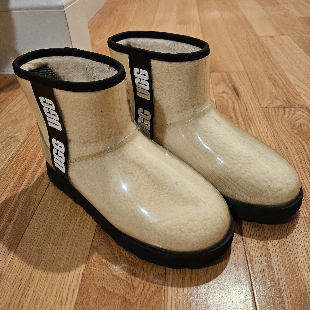 UGG Women's Classic Clear Mini Boot